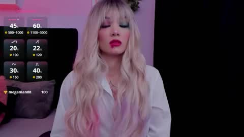 Snapshot of emmabridgerton chatting on 10-14-25, 09:48 Emma online show from 10-14-25, 09:48