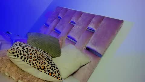 Snapshot of emmabrown10 chatting on 11-11-25, 05:07 emmabrown10 online show from 11-11-25, 05:07