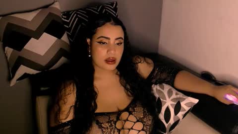 Snapshot of emmacamille2 chatting on 11-19-25, 03:06 emmacamille2 online show from 11-19-25, 03:06