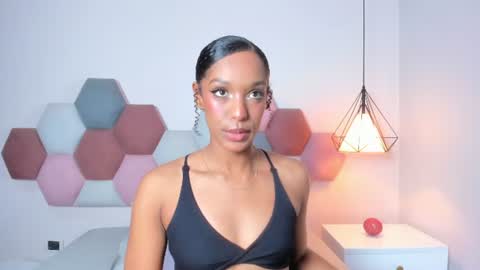 Emma Clarck online show from 06-25-26, 01:05