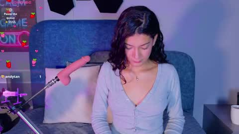 Emma online show from 05-05-26, 01:52