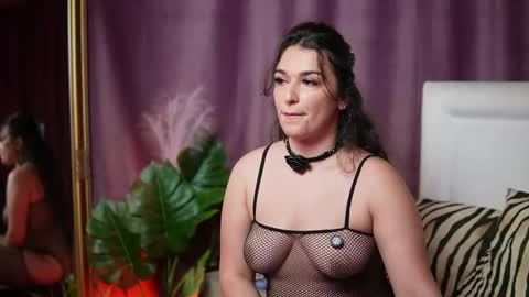 Snapshot of emmadallas chatting on 05-25-26, 07:31 Emma online show from 05-25-26, 07:31
