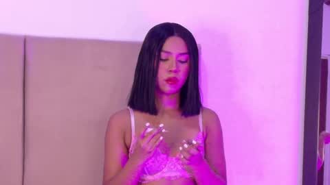 E M M A  online show from 03-16-26, 04:55