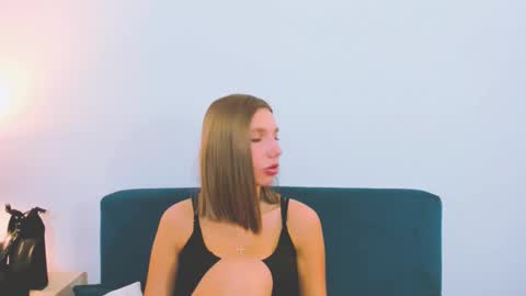 emmadesire online show from 12-22-25, 07:00