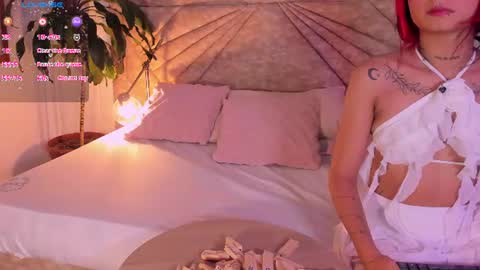 Snapshot of emmaduff_ chatting on 06-11-26, 11:41 online show from 06-11-26, 11:41