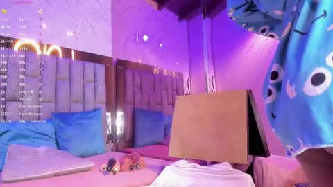 Emma Duque online show from 02-16-25, 05:59