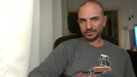 Ariel online show from 01-29-25, 08:56