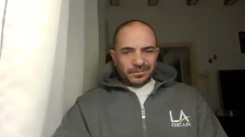 Ariel online show from 02-20-25, 04:28