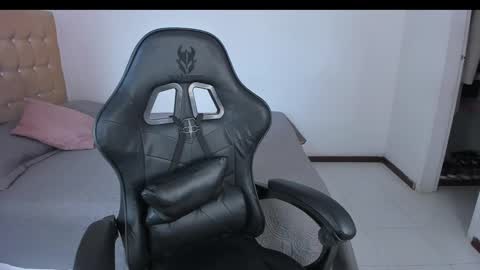 Jennifer online show from 12-06-24, 09:13