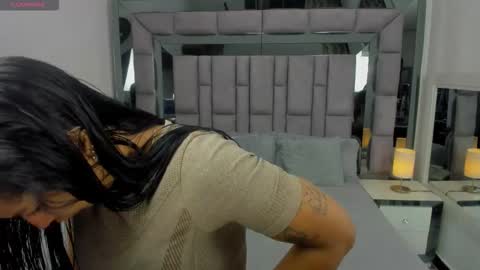 EMMA HILL online show from 10-20-25, 10:59