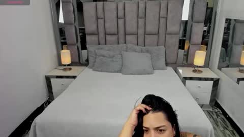 EMMA HILL online show from 02-23-26, 11:07