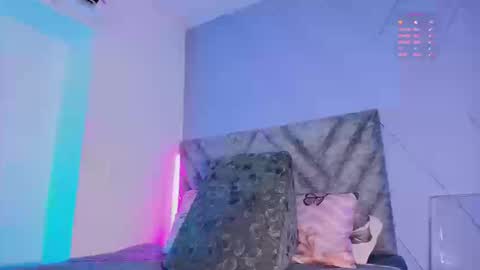 Snapshot of emmajohnss chatting on 09-09-25, 03:39 Emma online show from 09-09-25, 03:39