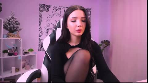 Emma online show from 12-29-24, 06:35