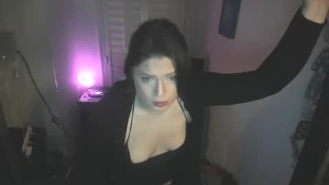 Emma Miley online show from 12-27-24, 04:26
