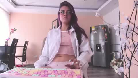 Snapshot of emmantho chatting on 07-18-26, 06:34 Emmantho online show from 07-18-26, 06:34