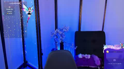 Snapshot of emmaray3 chatting on 06-18-26, 11:47 emmaray3 online show from 06-18-26, 11:47