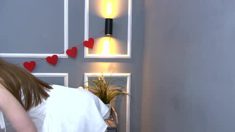 Emma online show from 05-10-26, 03:44