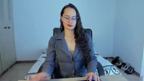 Emma Torres online show from 03-12-25, 08:41
