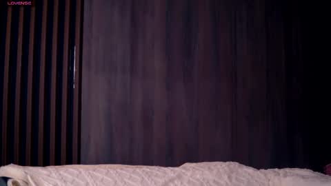 Emma online show from 12-21-25, 07:54