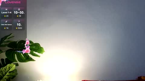 Snapshot of emmavayne chatting on 05-10-26, 06:57 Emma online show from 05-10-26, 06:57