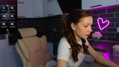Snapshot of emmavictori chatting on 06-17-26, 07:33 Shaiya online show from 06-17-26, 07:33