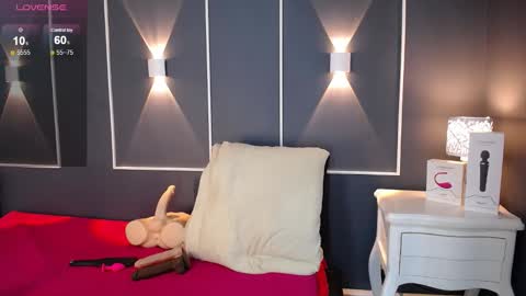 Emma watsom online show from 01-05-25, 11:48