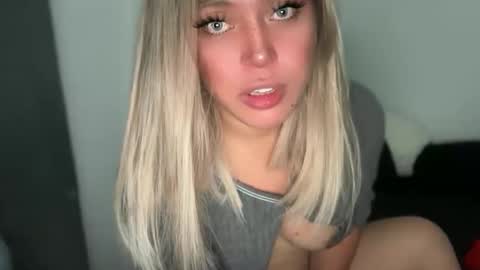 YourDreamGirl Emma  online show from 04-04-26, 04:37