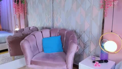 emmawilliams_2 online show from 09-25-25, 09:07