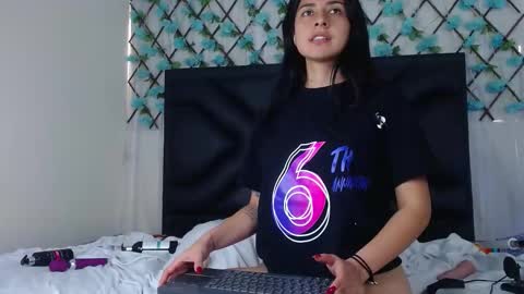  Emma  online show from 11-26-25, 03:35