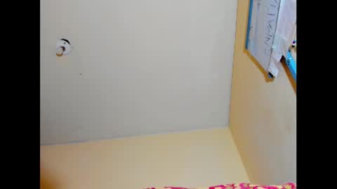 hi im emmalina welcome to your happy place online show from 01-24-25, 04:49