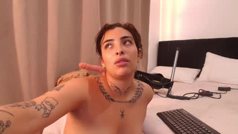 emmi_11 online show from 02-14-26, 12:35