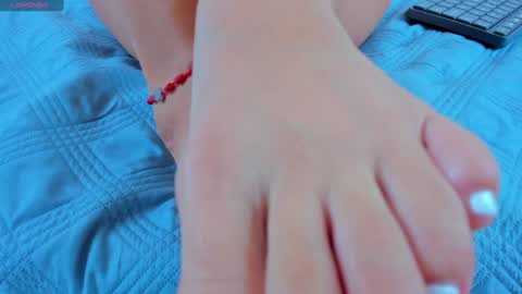 Emmi online show from 01-29-25, 03:15