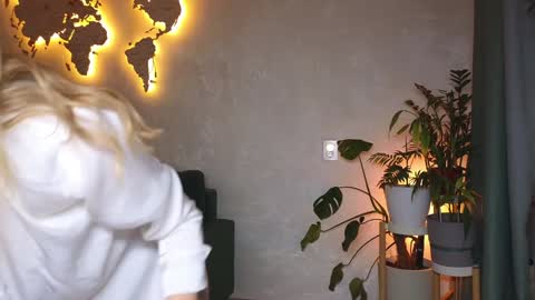 Miss Emmi online show from 02-19-26, 04:58