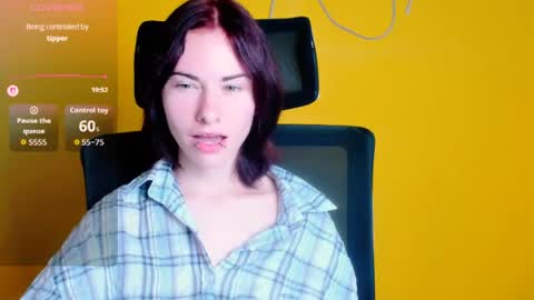 Emmi online show from 07-18-26, 05:44