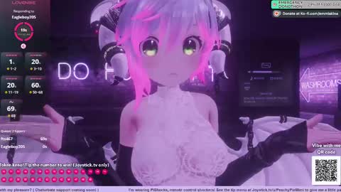 Snapshot of emmiakina chatting on 02-01-25, 04:35 Emmi Akina online show from 02-01-25, 04:35