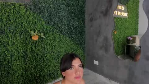 Emmiily online show from 02-17-25, 10:58