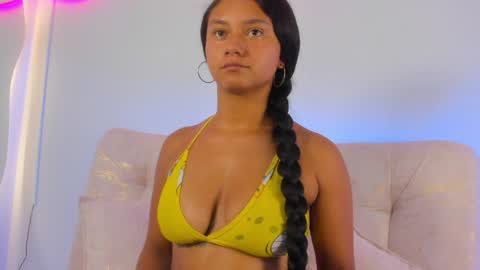 Snapshot of emmilybratz chatting on 05-12-26, 09:12 EMMILY online show from 05-12-26, 09:12