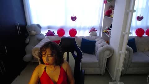 Snapshot of emmilychevalier chatting on 02-26-25, 10:53 Emmily online show from 02-26-25, 10:53