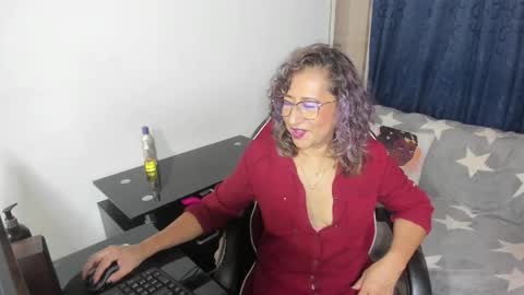Snapshot of emmilychevalier chatting on 11-09-25, 05:06 Emmily online show from 11-09-25, 05:06
