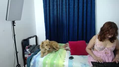 Snapshot of emmilychevalier chatting on 07-12-26, 04:58 Emmily online show from 07-12-26, 04:58