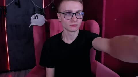 Emmit online show from 02-11-26, 03:28