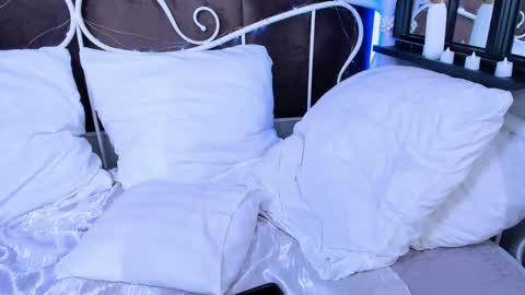 Emmit online show from 04-18-26, 07:07