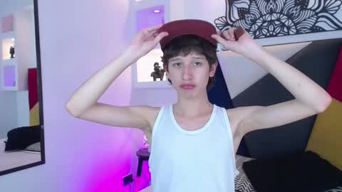 Snapshot of emmo_boy chatting on 02-03-26, 03:26 SERGIO online show from 02-03-26, 03:26