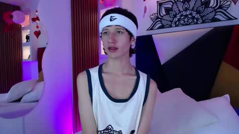 Snapshot of emmo_boy chatting on 02-12-26, 08:15 SERGIO online show from 02-12-26, 08:15