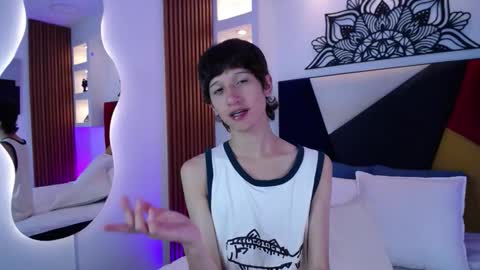 Snapshot of emmo_boy chatting on 02-20-26, 08:53 SERGIO online show from 02-20-26, 08:53