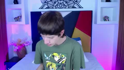 Snapshot of emmo_boy chatting on 02-21-26, 08:32 SERGIO online show from 02-21-26, 08:32