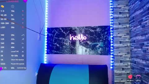 Snapshot of emmy_durant chatting on 10-09-25, 08:29 emmy_durant online show from 10-09-25, 08:29