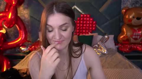 E M M Y online show from 02-20-26, 07:32