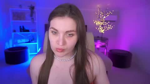 Snapshot of emmycharm chatting on 06-08-26, 06:03 E M M Y online show from 06-08-26, 06:03