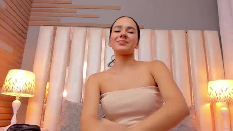 Snapshot of emmycruzz chatting on 05-01-26, 07:18 emmy online show from 05-01-26, 07:18